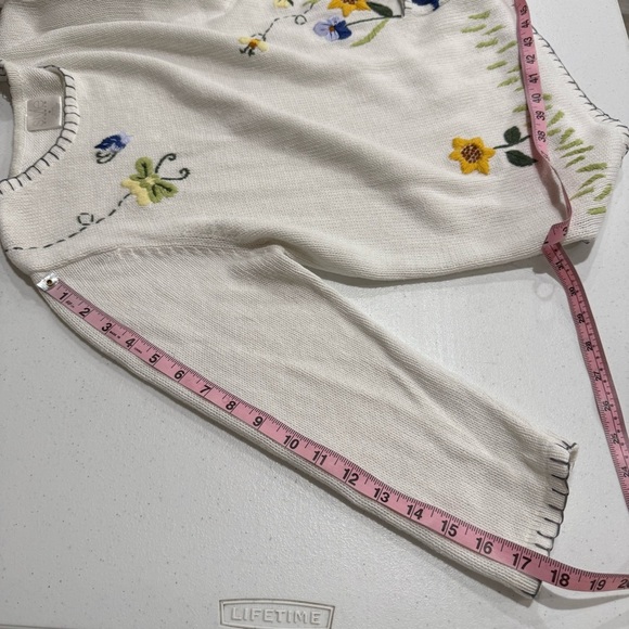 Vintage Cotton Sweater Floral Embroidery Butterfly Bee White Women’s Size Med - Picture 9 of 11